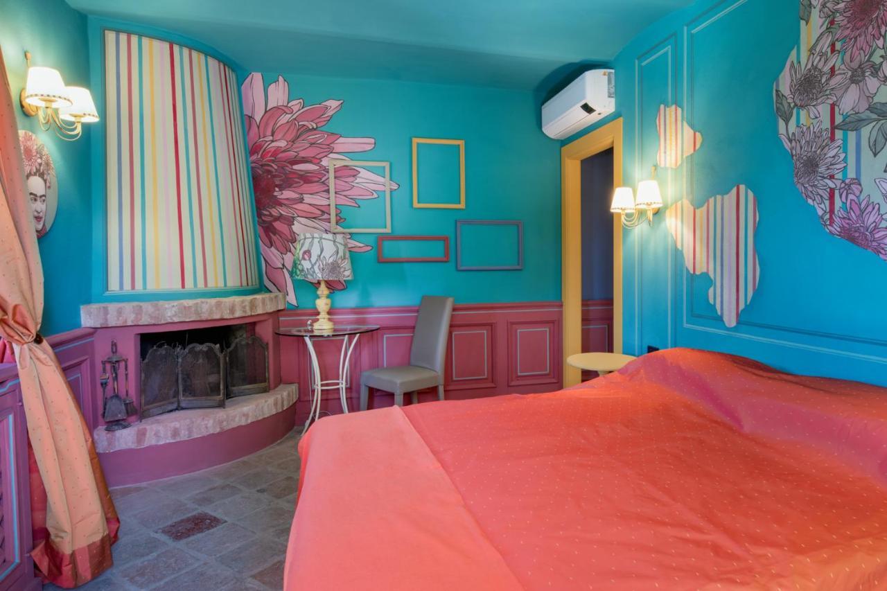 Segnavento -Rooms And Suites- Manta 外观 照片