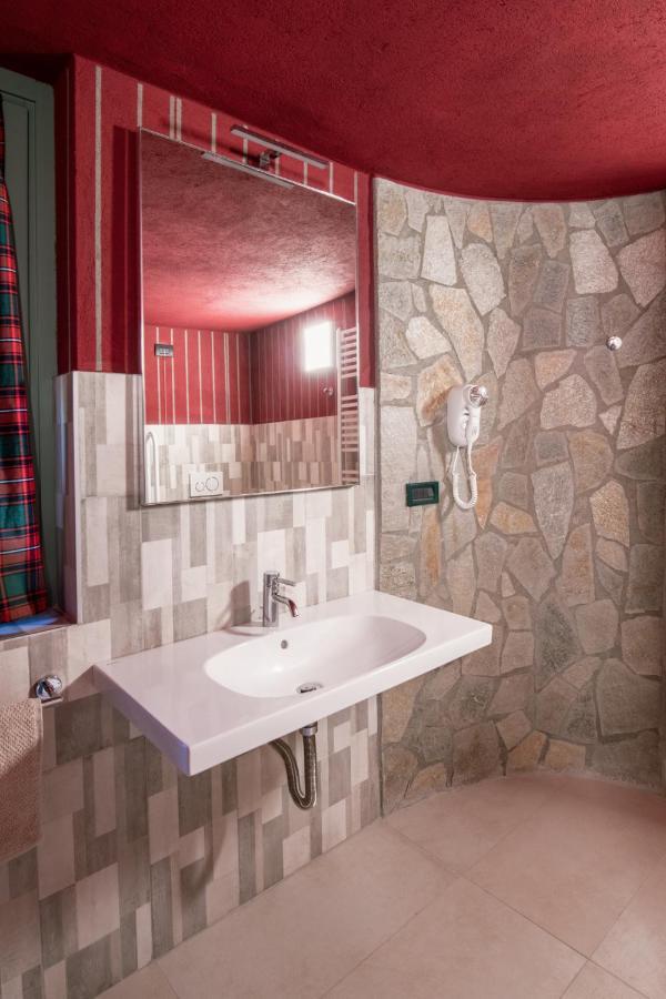 Segnavento -Rooms And Suites- Manta 外观 照片